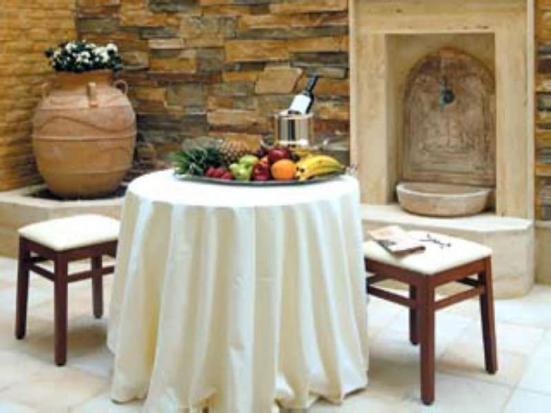 Holiday Suites Athens Restaurant photo