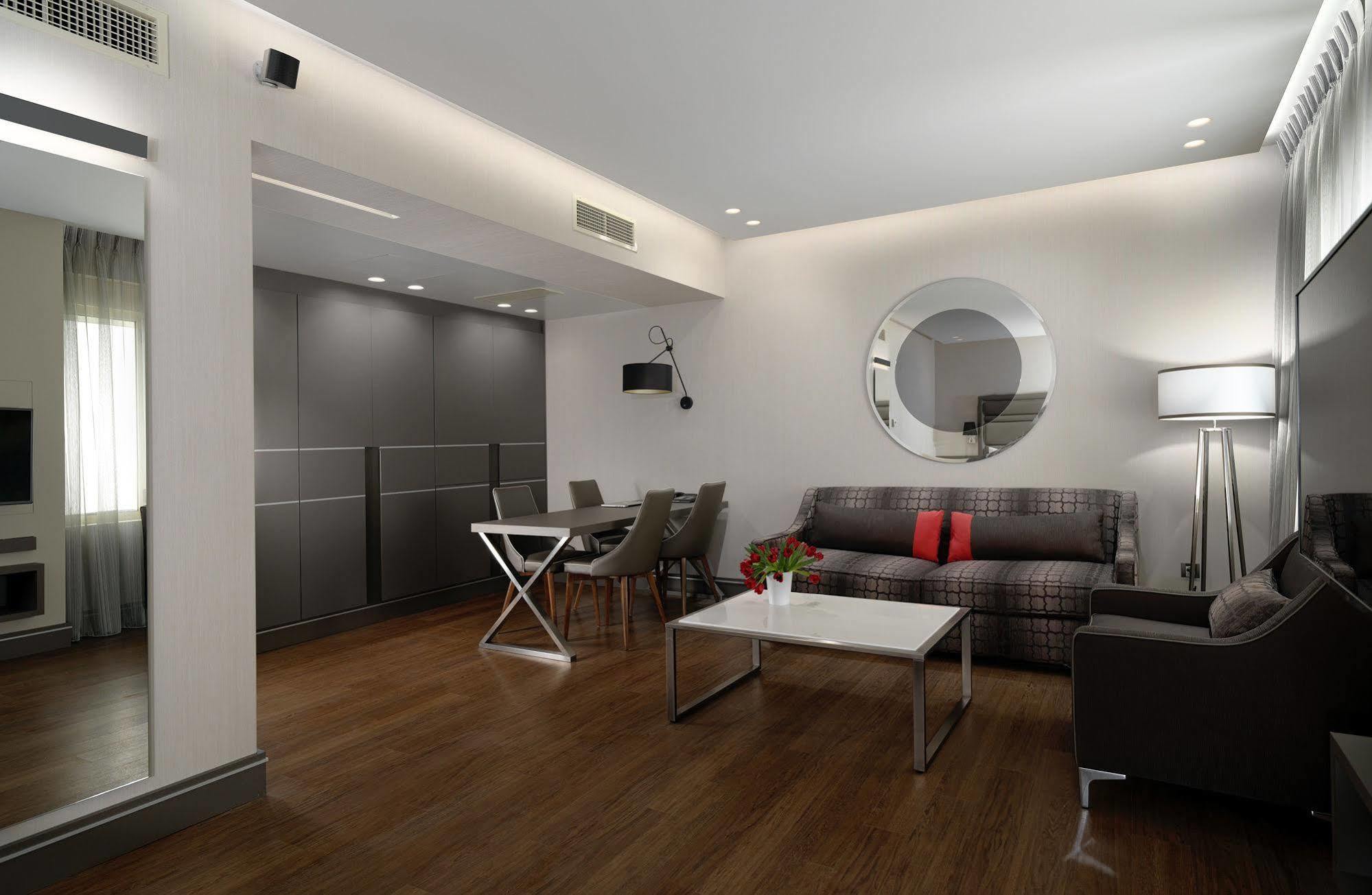 Holiday Suites Athens Exterior photo